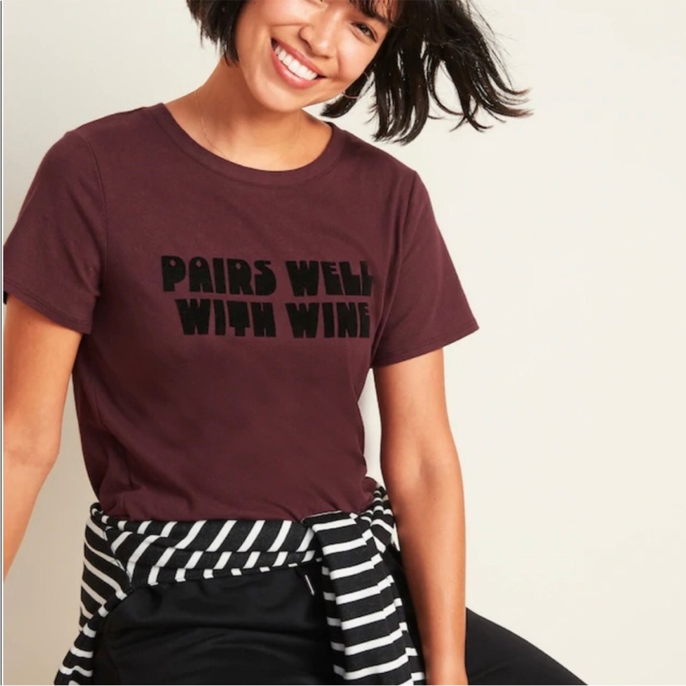 NWT Old Navy Graphic Crew Neck